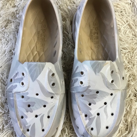 SPERRY Women’s size 7 TOP SIDER FLOAT BOAT WATER SLIP ON SHOES - Picture 2 of 5